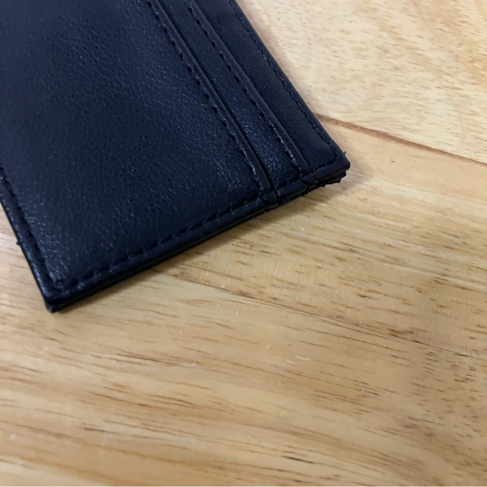 Juicy Couture Black Card Holder - Picture 2 of 8